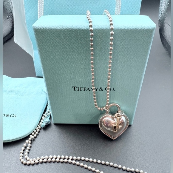 1994 Vintage Tiffany & Co. Locks Heart Necklace Pendant 18k Sterling 34” Vintage - Picture 2 of 6